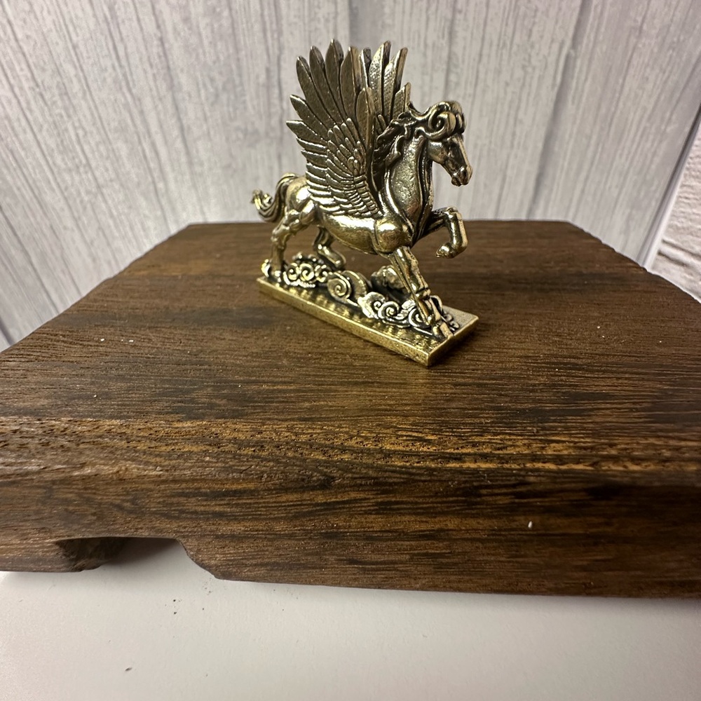 Mini Brass Pegasus Figurine - Picture 2 of 9